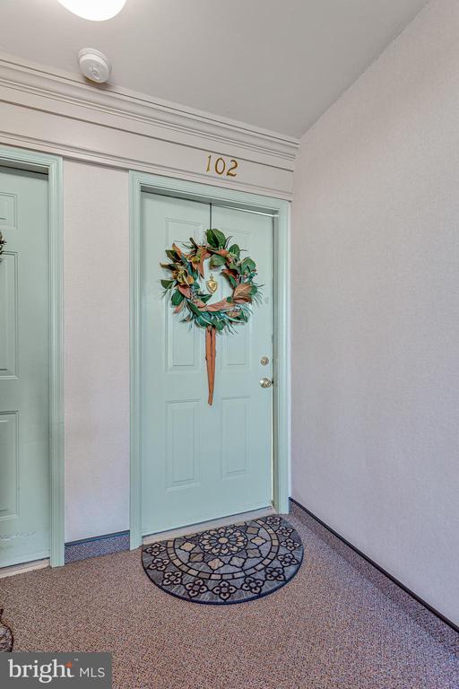 1130 HUNTMASTER TERRACE NE 102