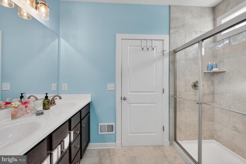42409 ARCOLA VISTA TERRACE