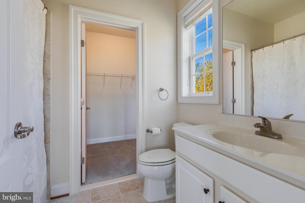 24531 FISHERMANS POND COURT