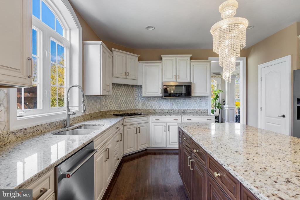 24531 FISHERMANS POND COURT