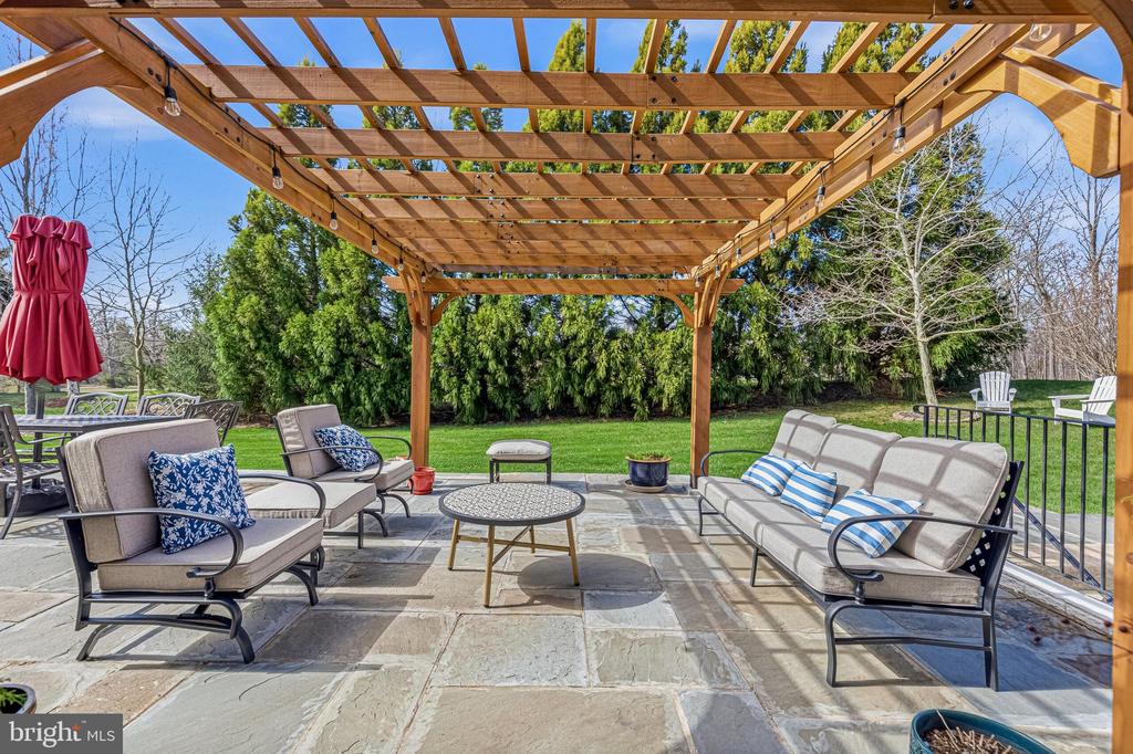 24531 FISHERMANS POND COURT