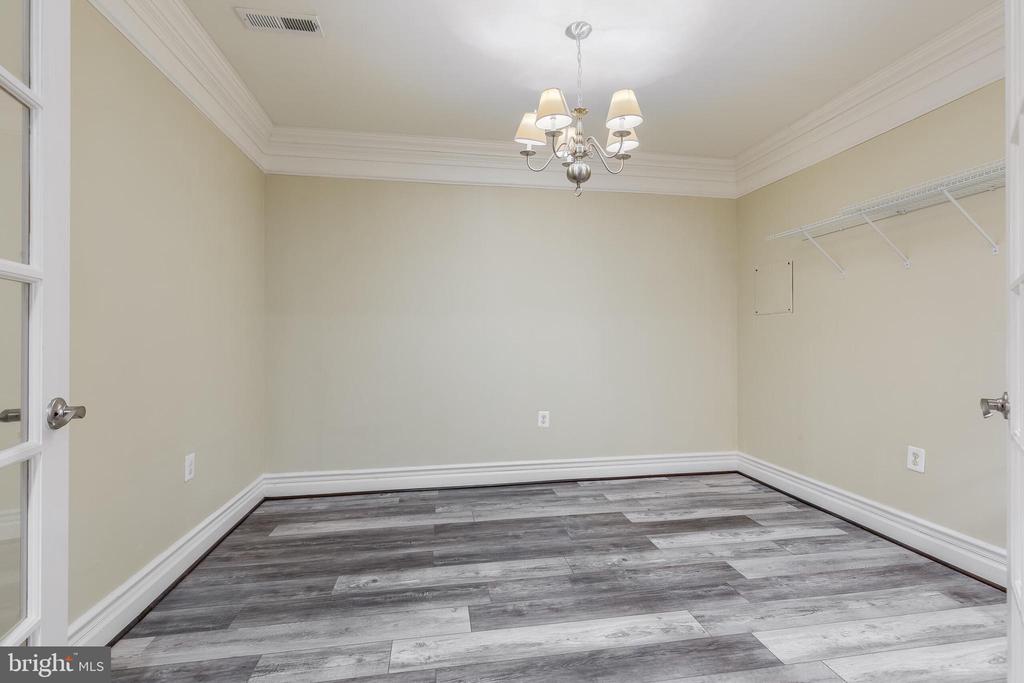 24531 FISHERMANS POND COURT
