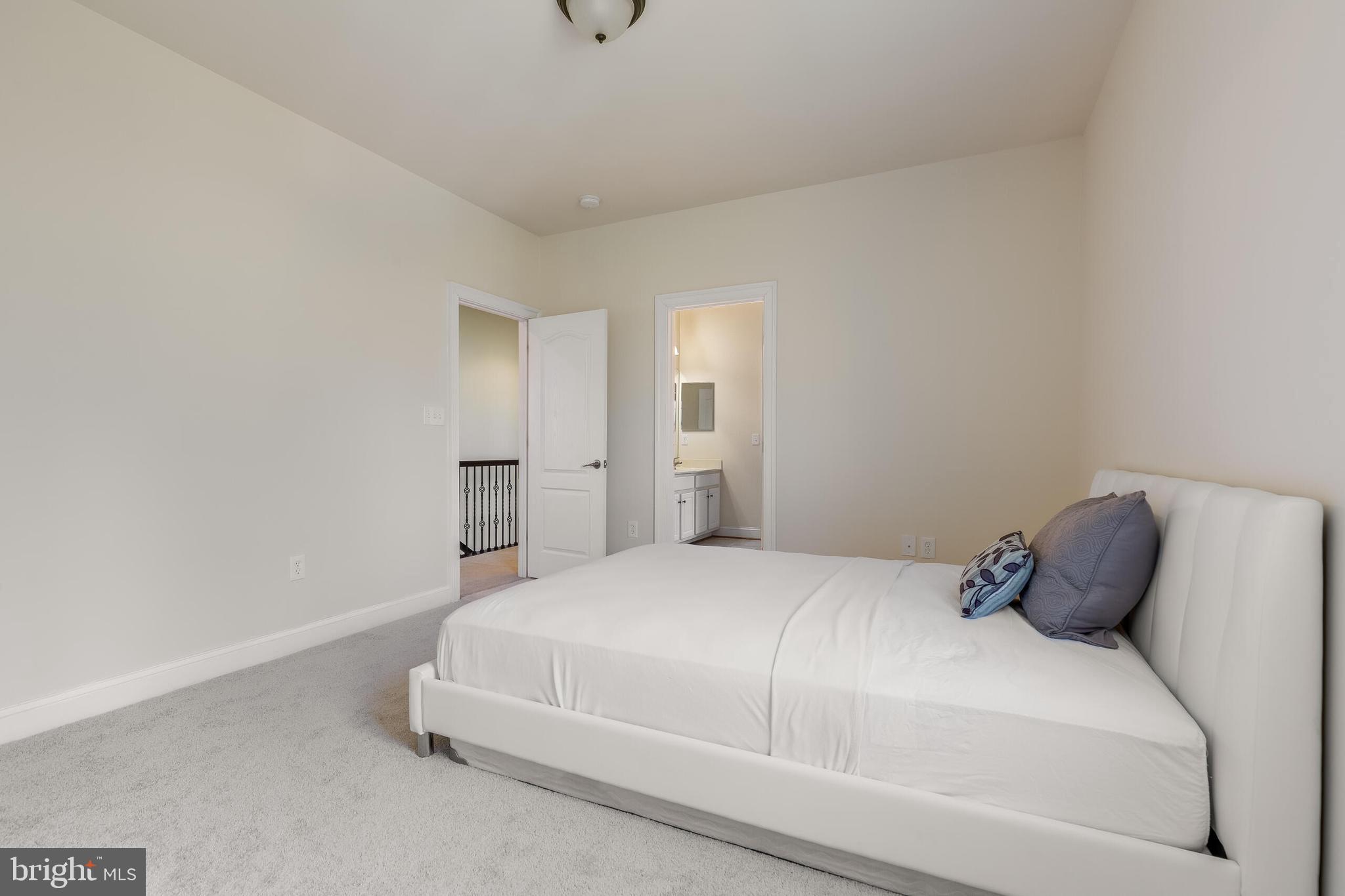 24531 FISHERMANS POND COURT