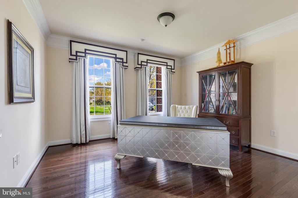 24531 FISHERMANS POND COURT