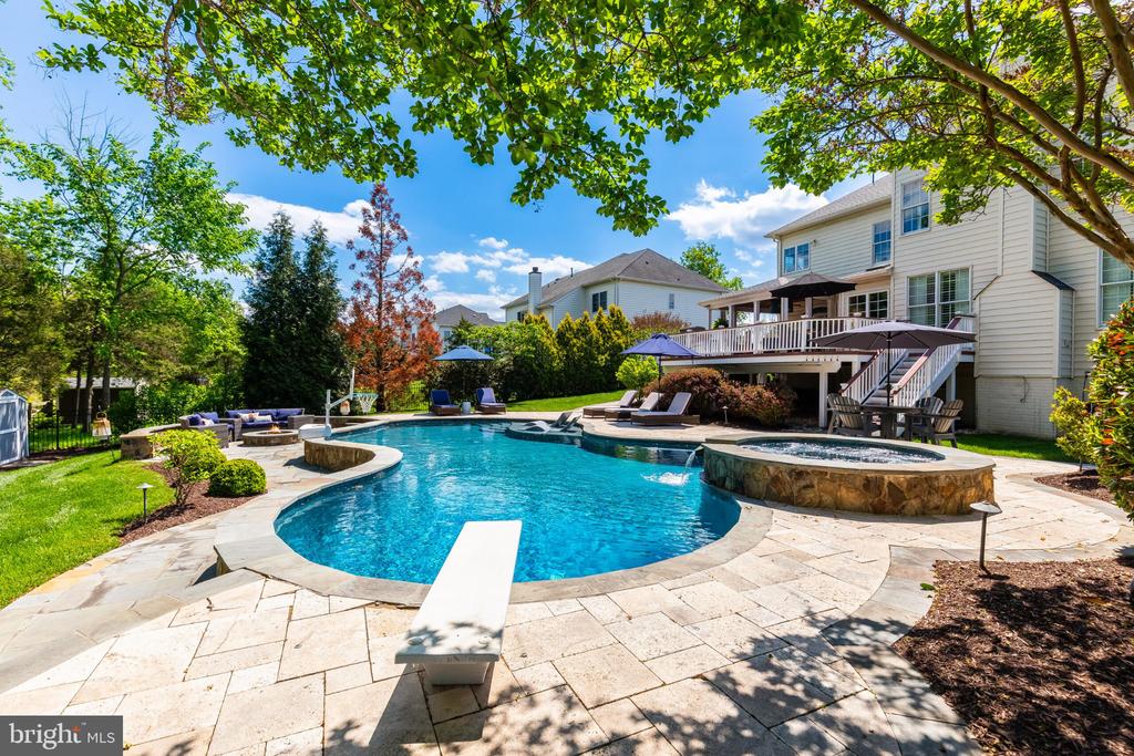 25554 MIMOSA TREE COURT