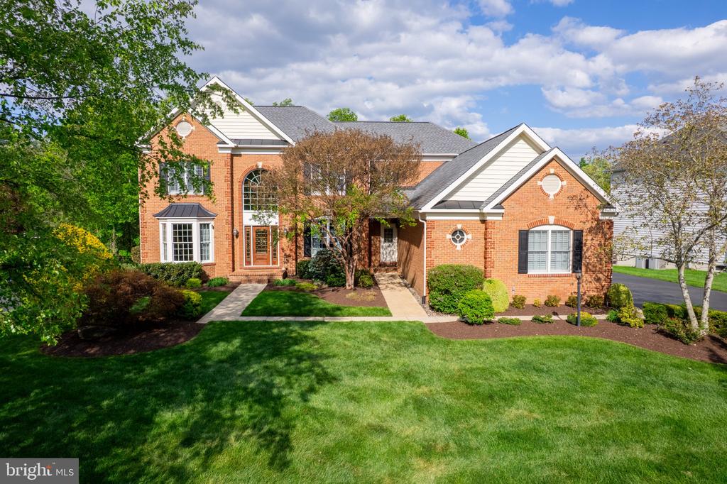 25554 MIMOSA TREE COURT