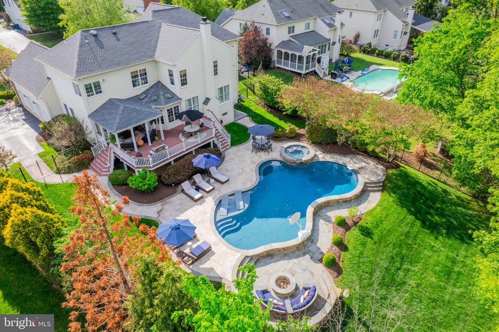 25554 MIMOSA TREE COURT