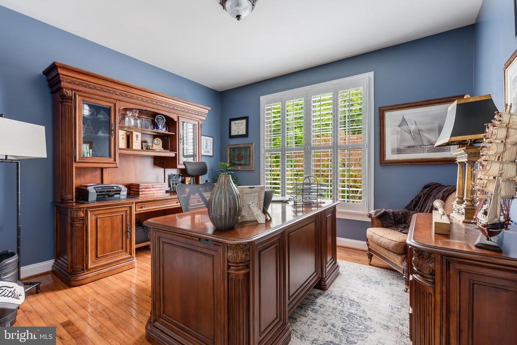 25554 MIMOSA TREE COURT