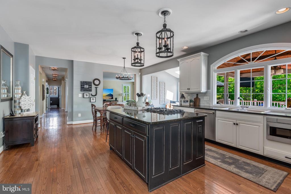 25554 MIMOSA TREE COURT