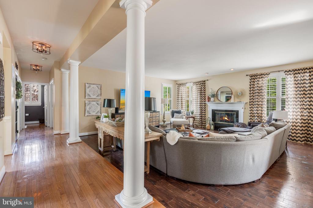 25554 MIMOSA TREE COURT