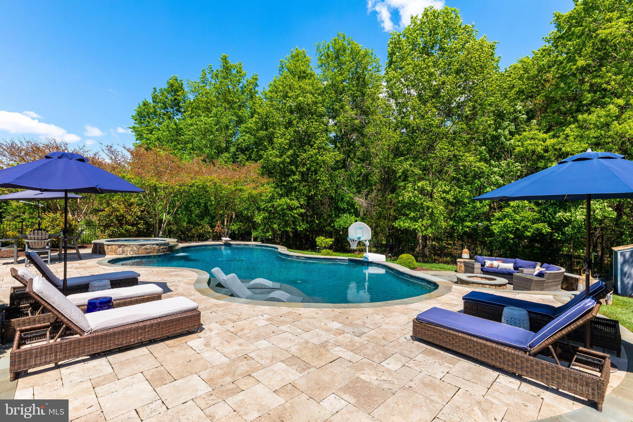 25554 MIMOSA TREE COURT