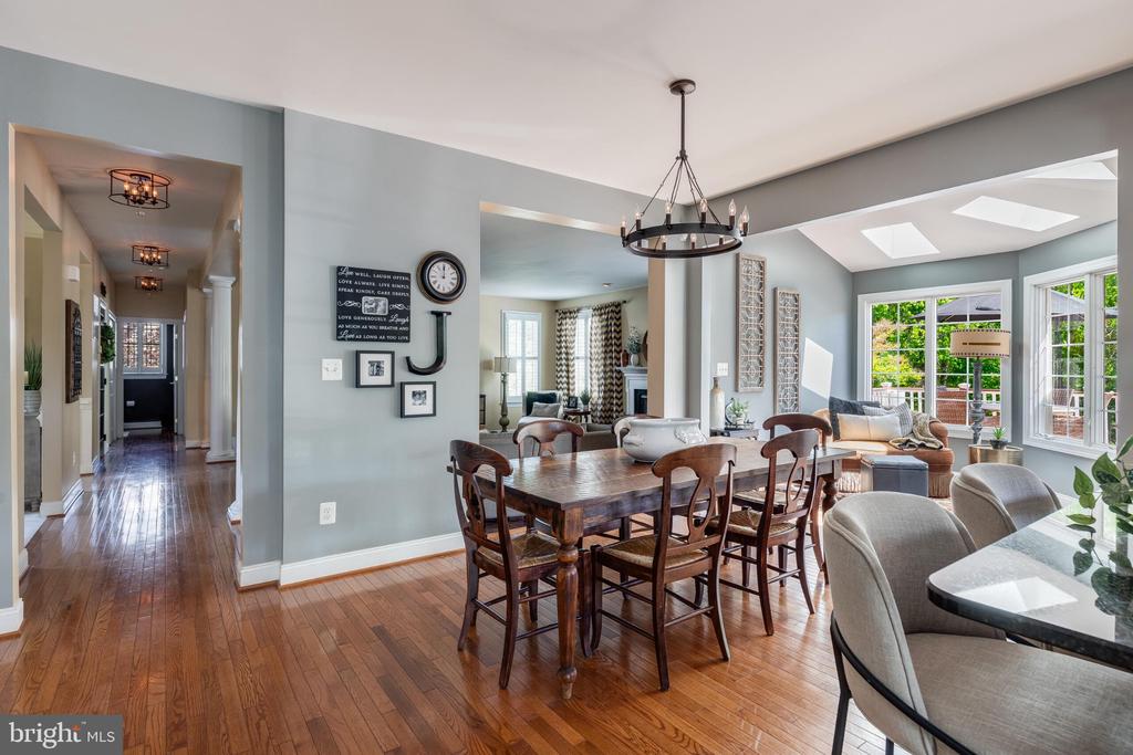 25554 MIMOSA TREE COURT