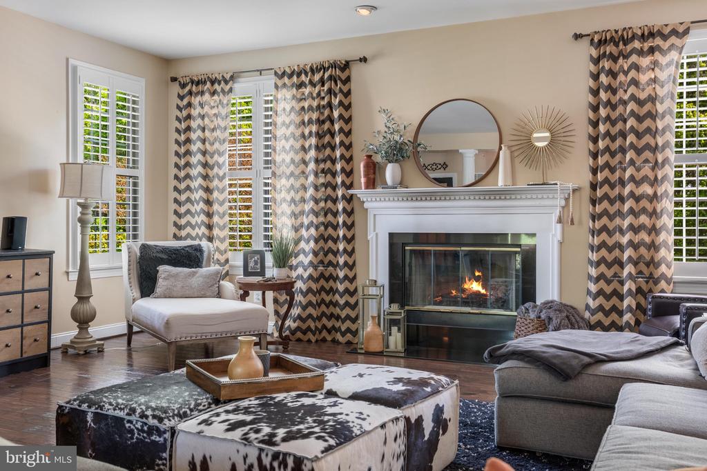 25554 MIMOSA TREE COURT