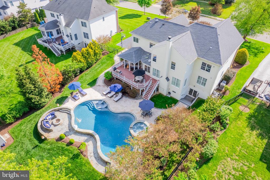25554 MIMOSA TREE COURT