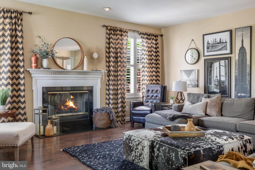 25554 MIMOSA TREE COURT