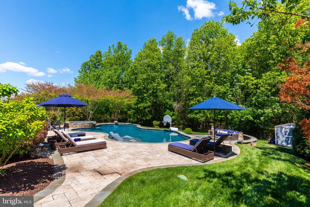 25554 MIMOSA TREE COURT
