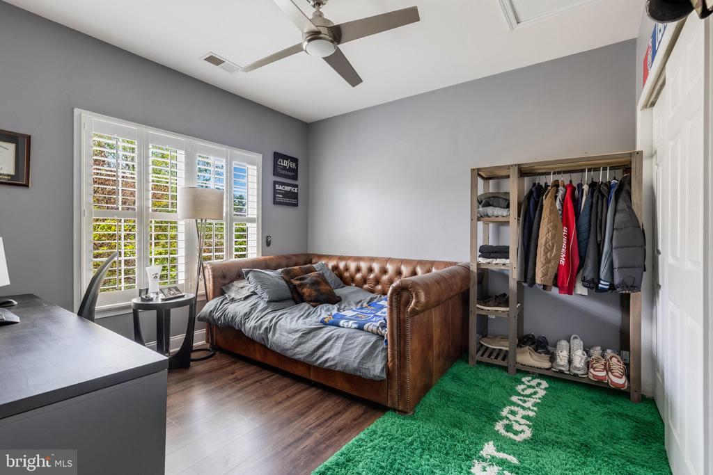25554 MIMOSA TREE COURT