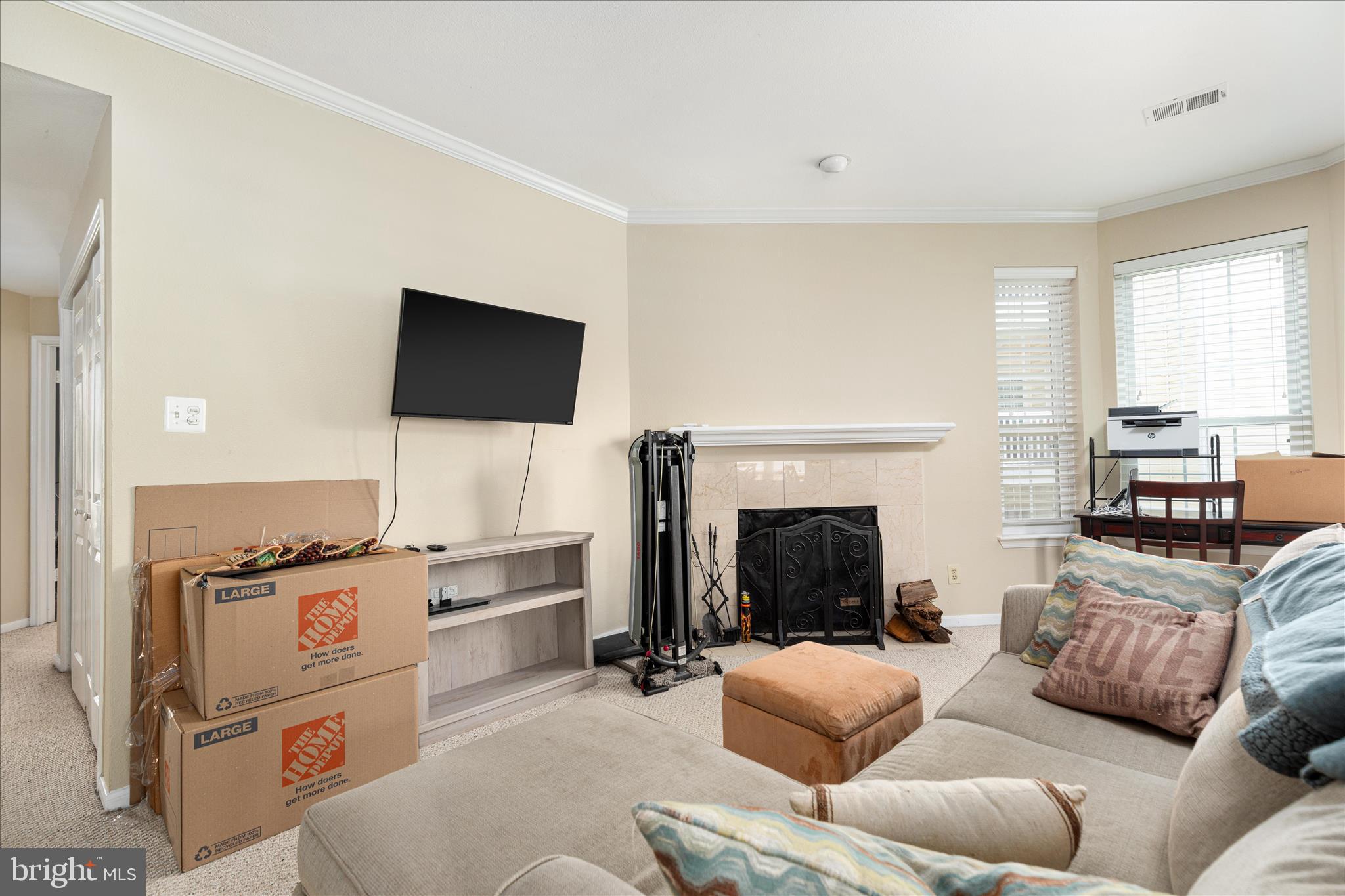 664 GATEWAY DRIVE SE 302