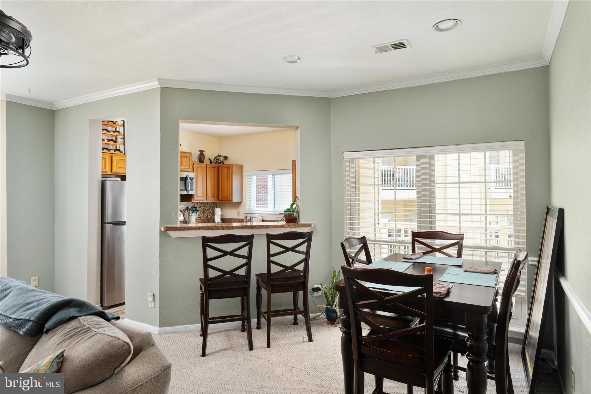 664 GATEWAY DRIVE SE 302