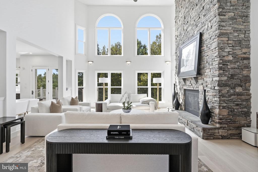 41897 WHITE MOUNTAIN COURT