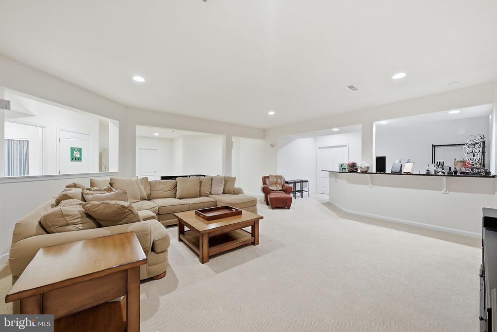 41897 WHITE MOUNTAIN COURT