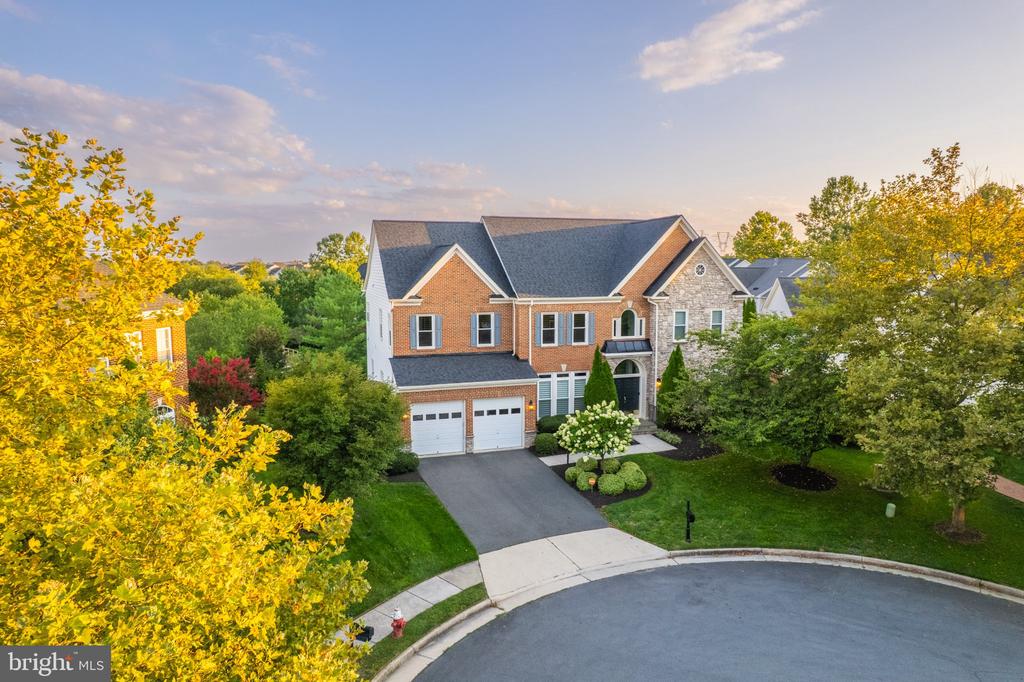 41897 WHITE MOUNTAIN COURT