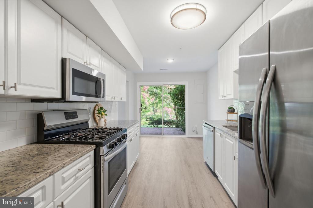 43414 EDGECLIFF TERRACE