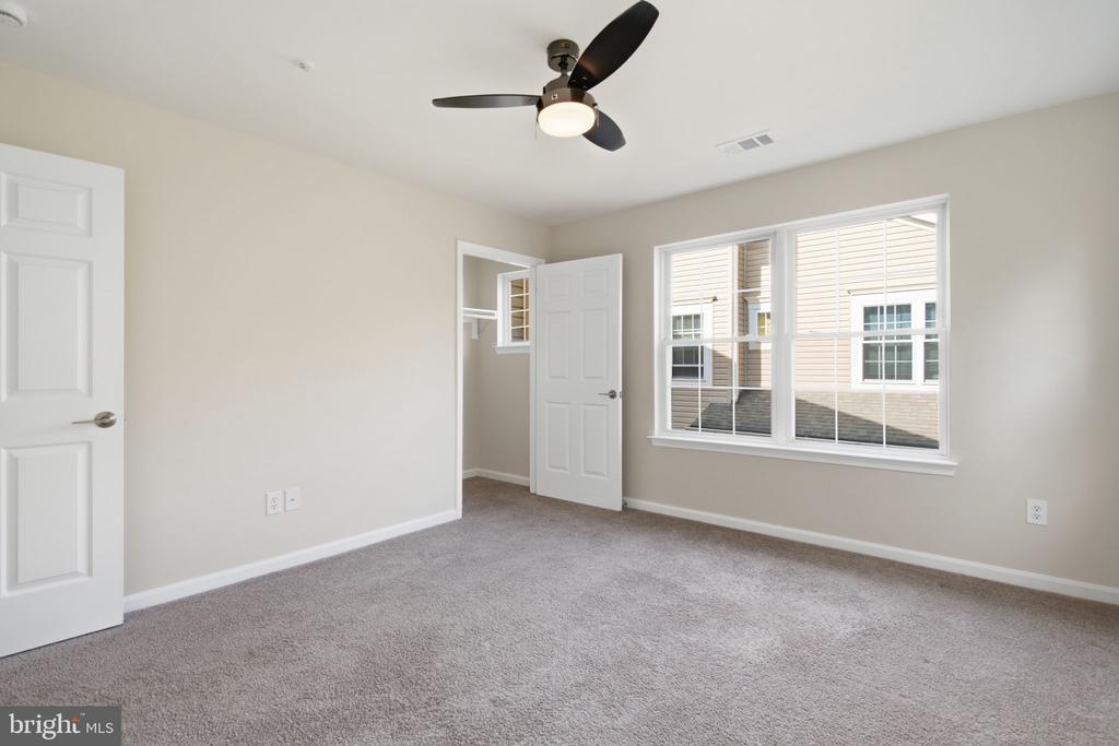 43414 EDGECLIFF TERRACE
