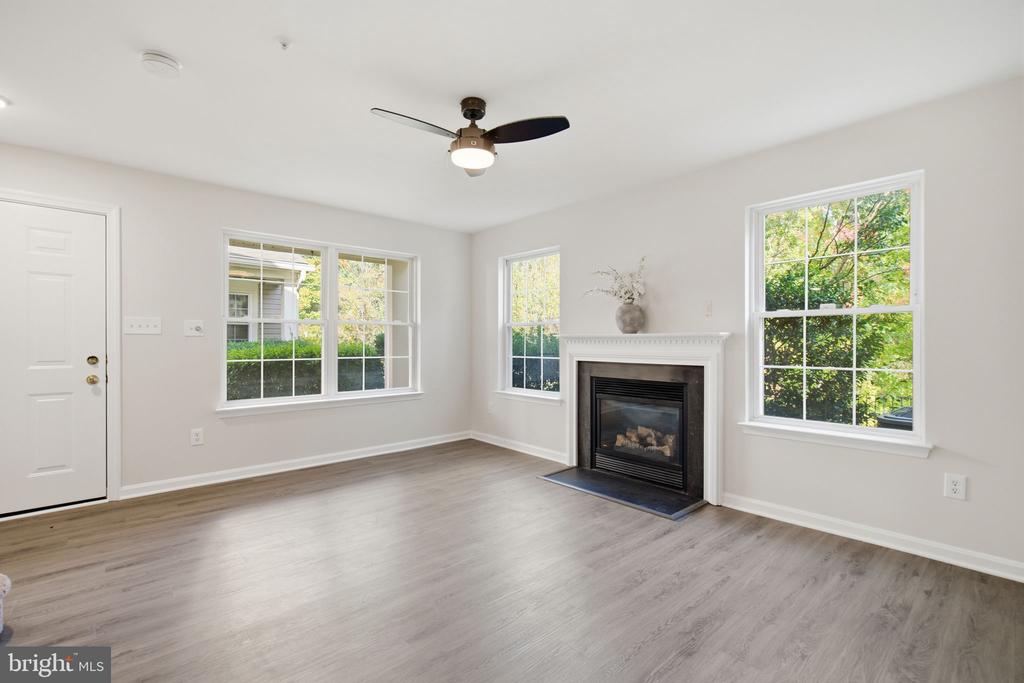43414 EDGECLIFF TERRACE