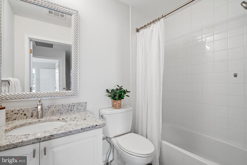 43414 EDGECLIFF TERRACE