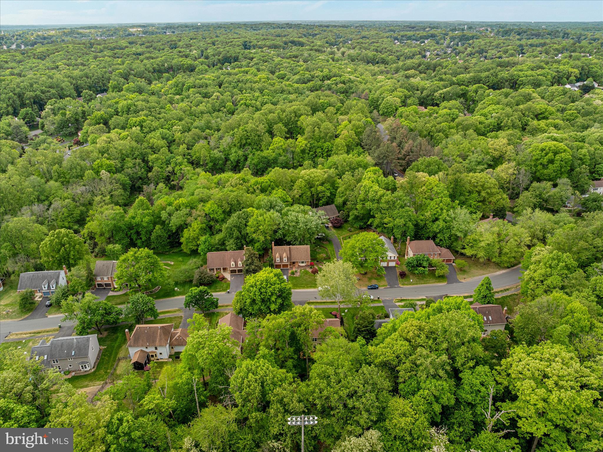 12852 VALLEYWOOD DRIVE