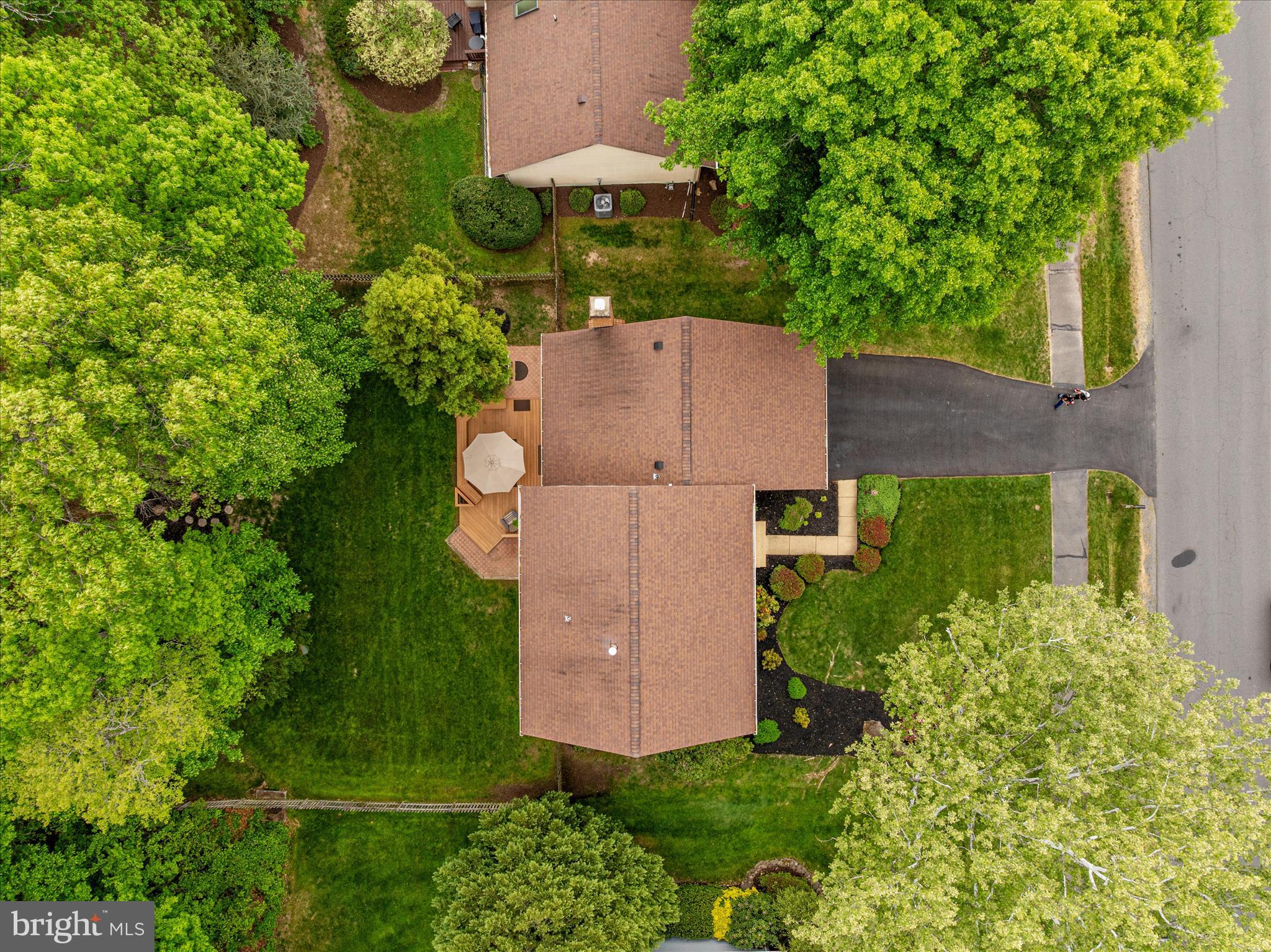 12852 VALLEYWOOD DRIVE