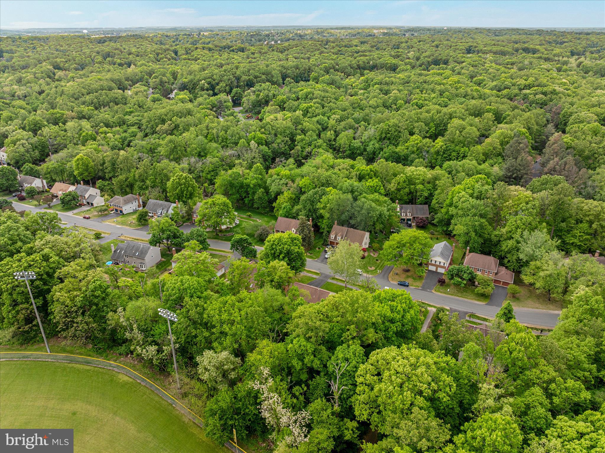 12852 VALLEYWOOD DRIVE