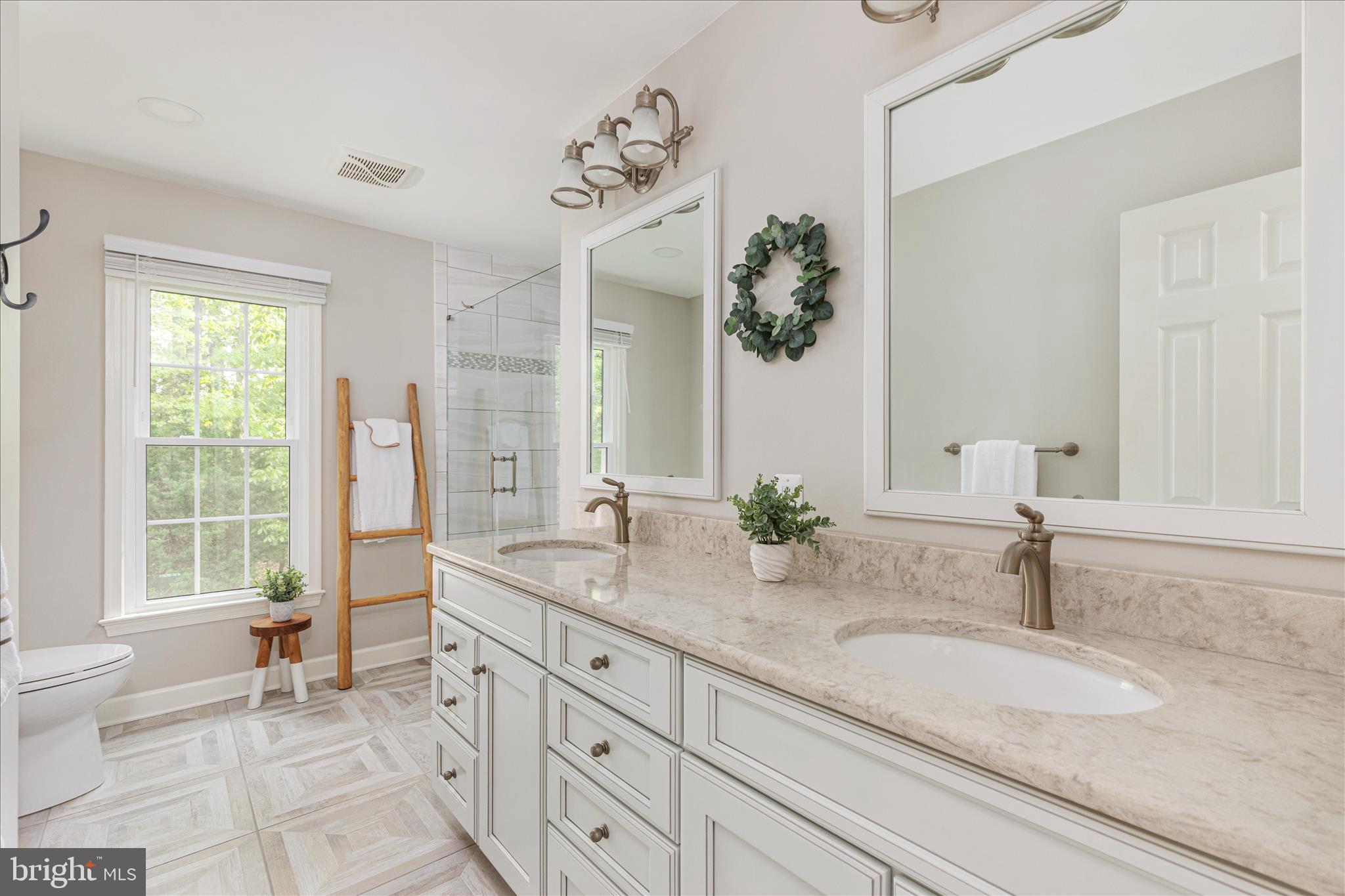 12852 VALLEYWOOD DRIVE