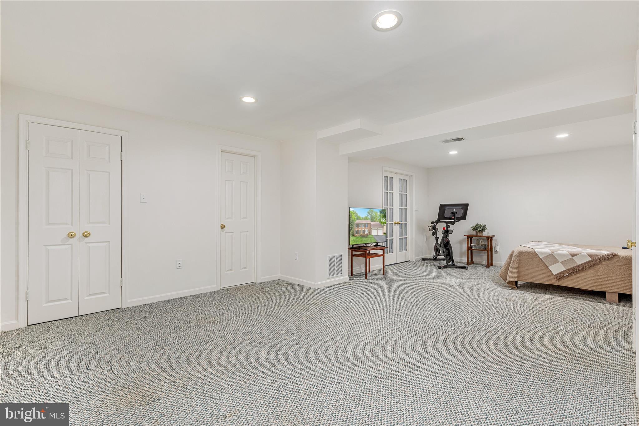 12852 VALLEYWOOD DRIVE