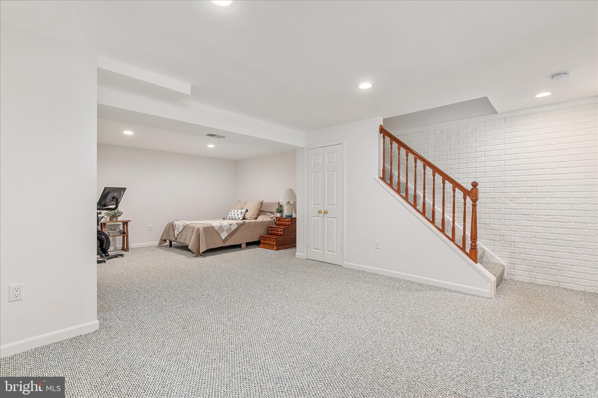 12852 VALLEYWOOD DRIVE