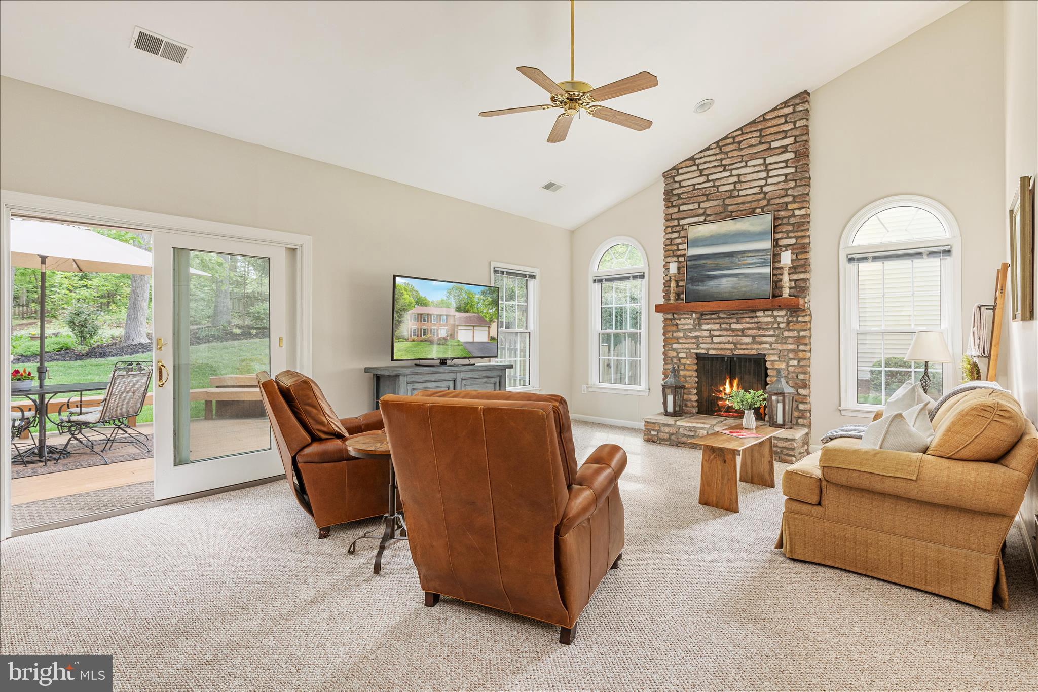 12852 VALLEYWOOD DRIVE