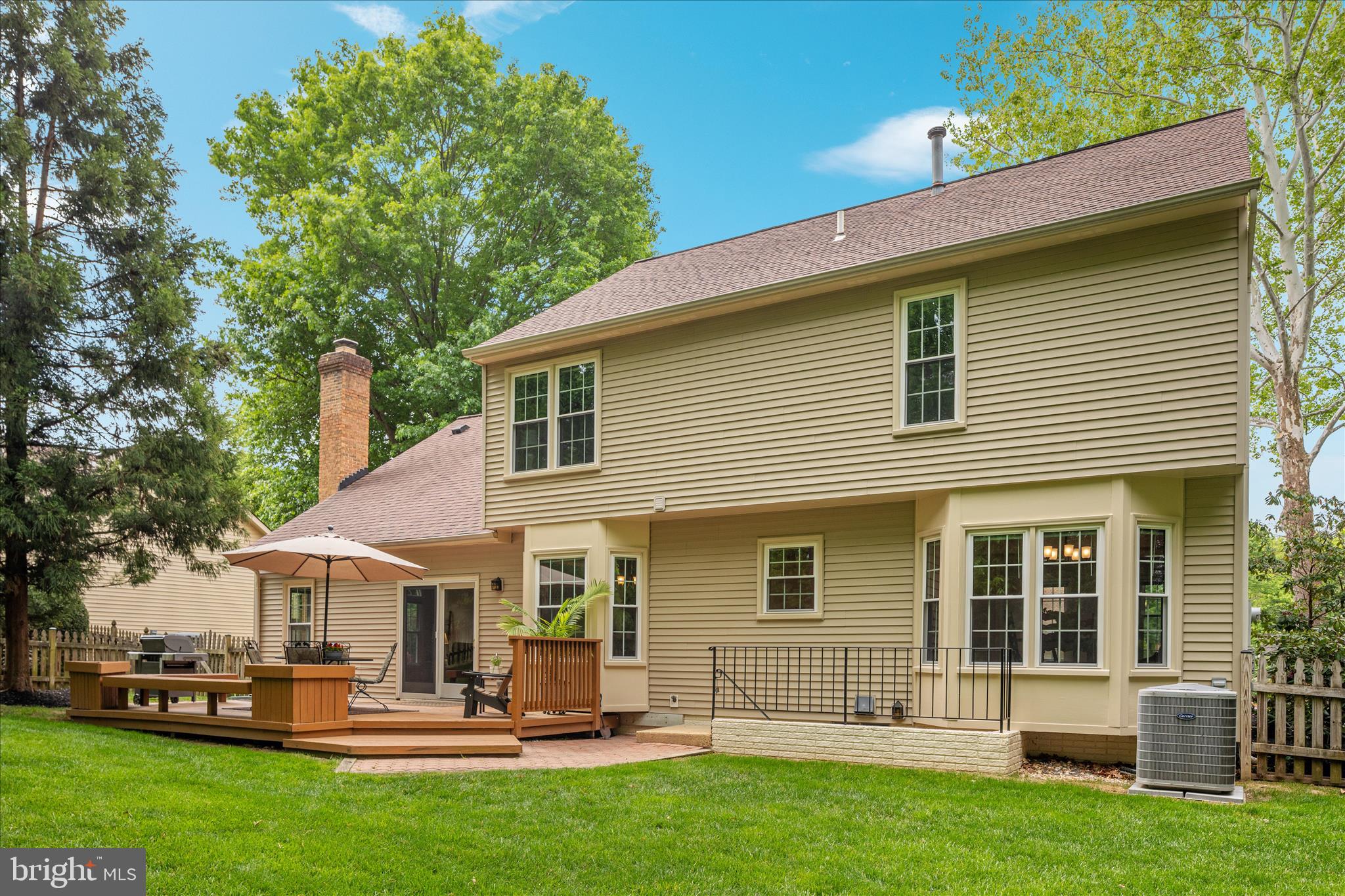 12852 VALLEYWOOD DRIVE