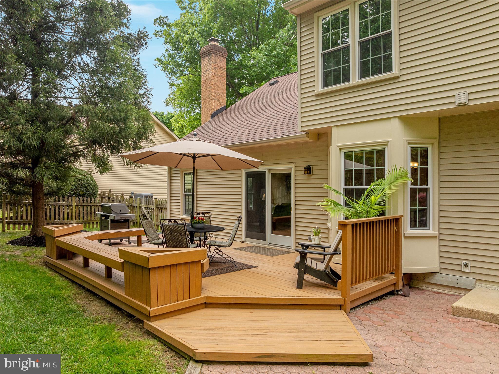 12852 VALLEYWOOD DRIVE