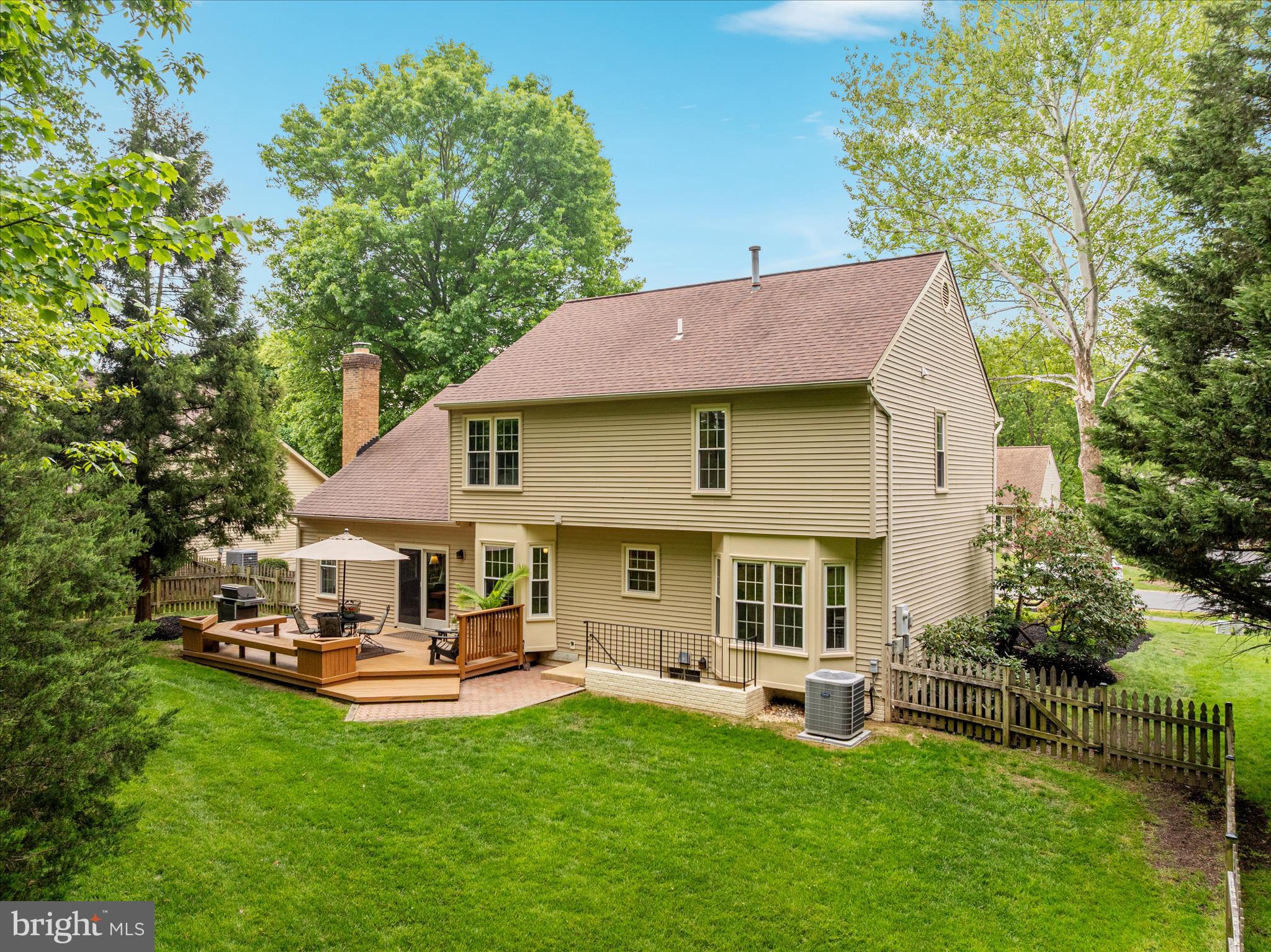 12852 VALLEYWOOD DRIVE