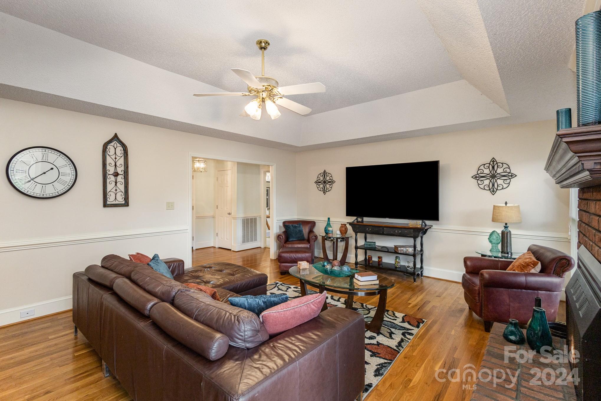 4328 Granada Drive SW