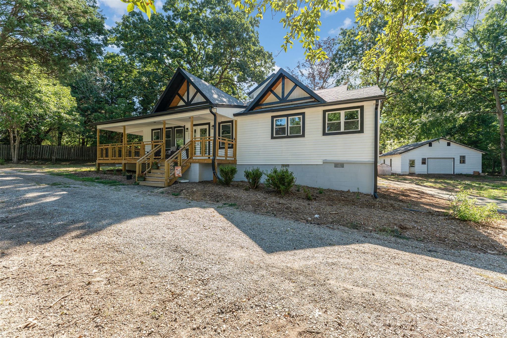 1906 New Garden Road