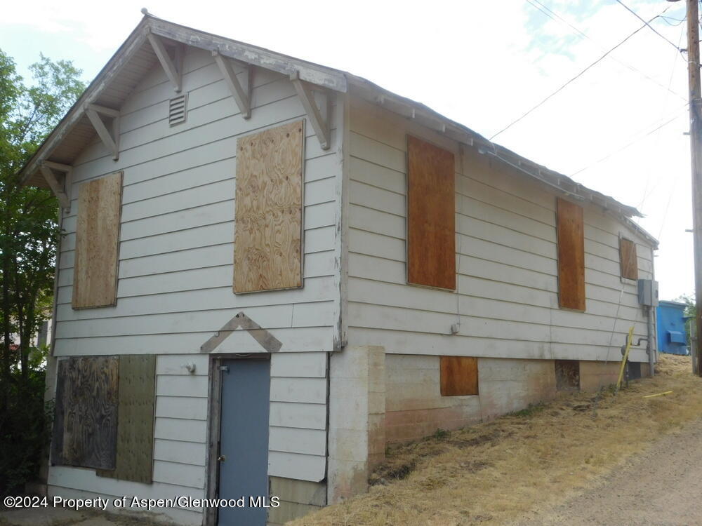 994 Yampa Avenue