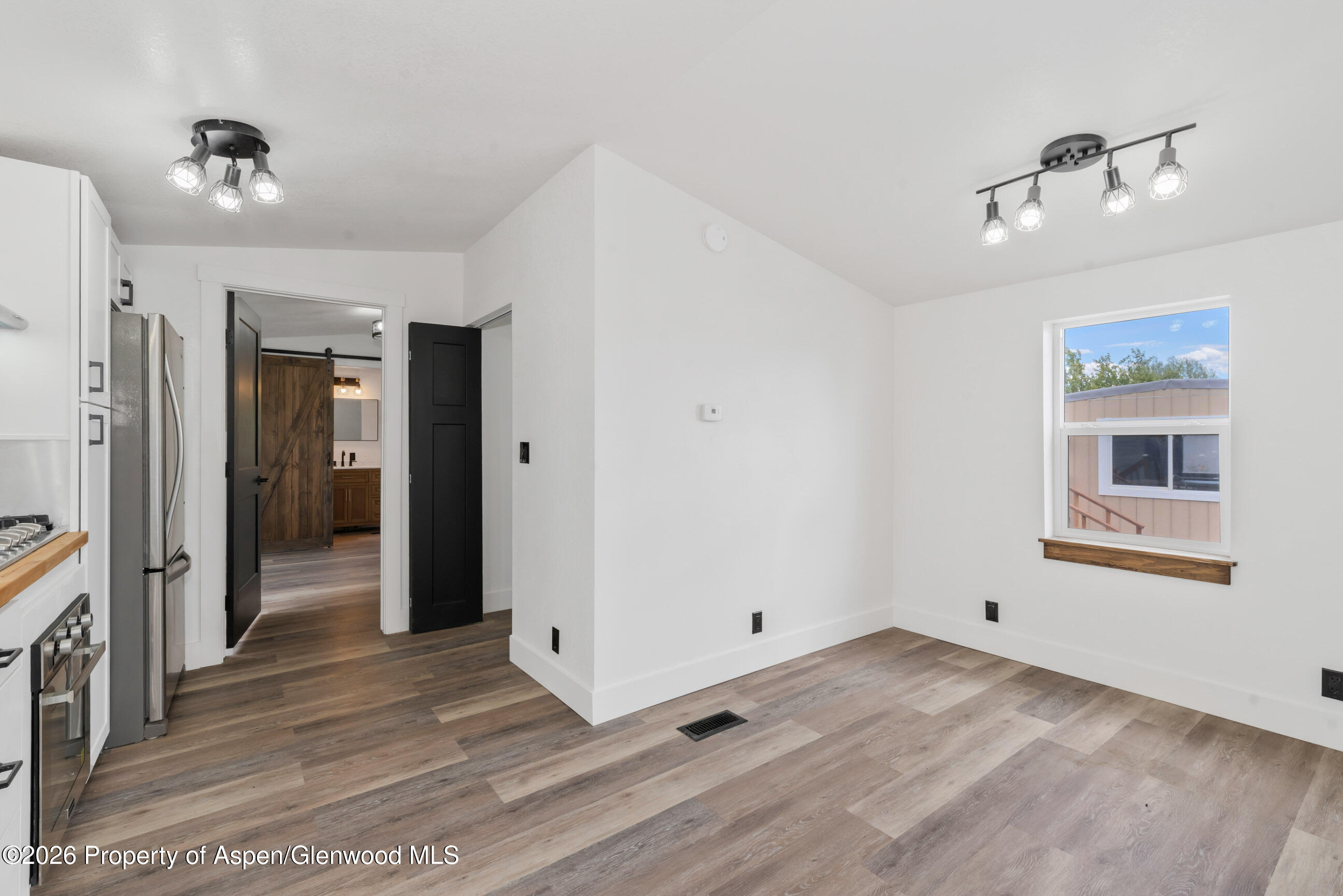 2210 W 3rd Street 11
