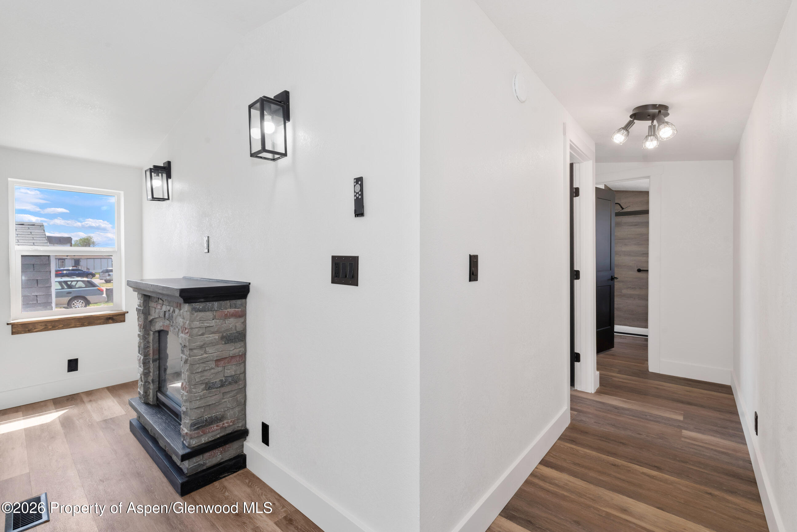 2210 W 3rd Street 11