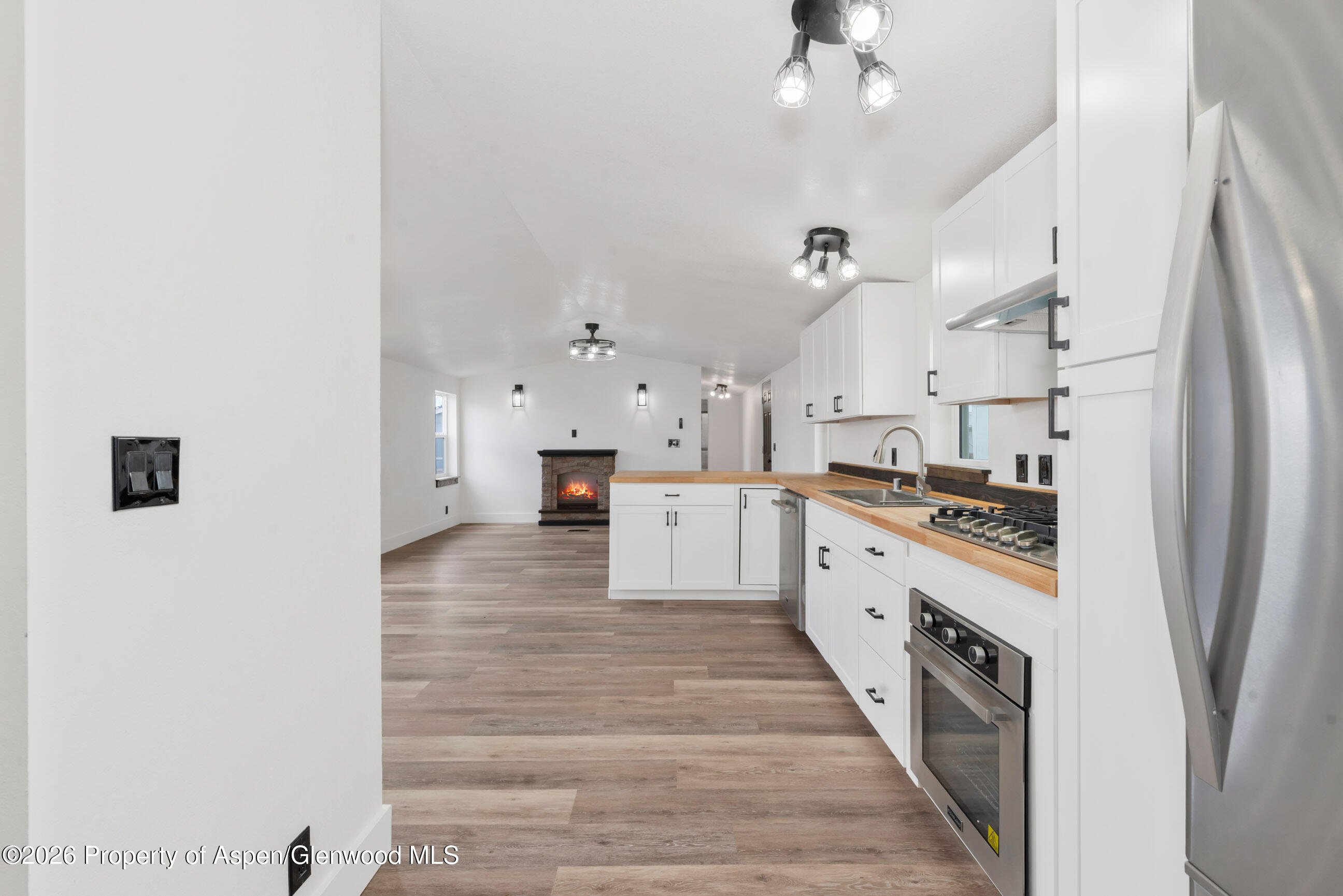 2210 W 3rd Street 11