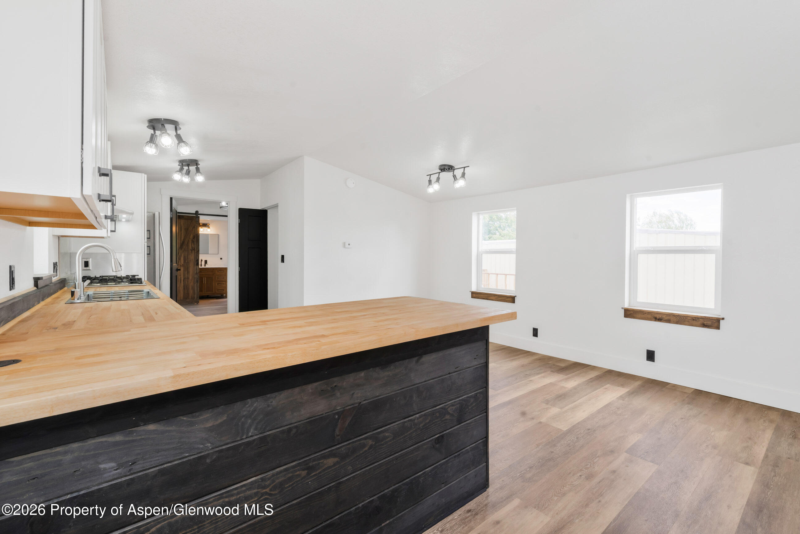 2210 W 3rd Street 11