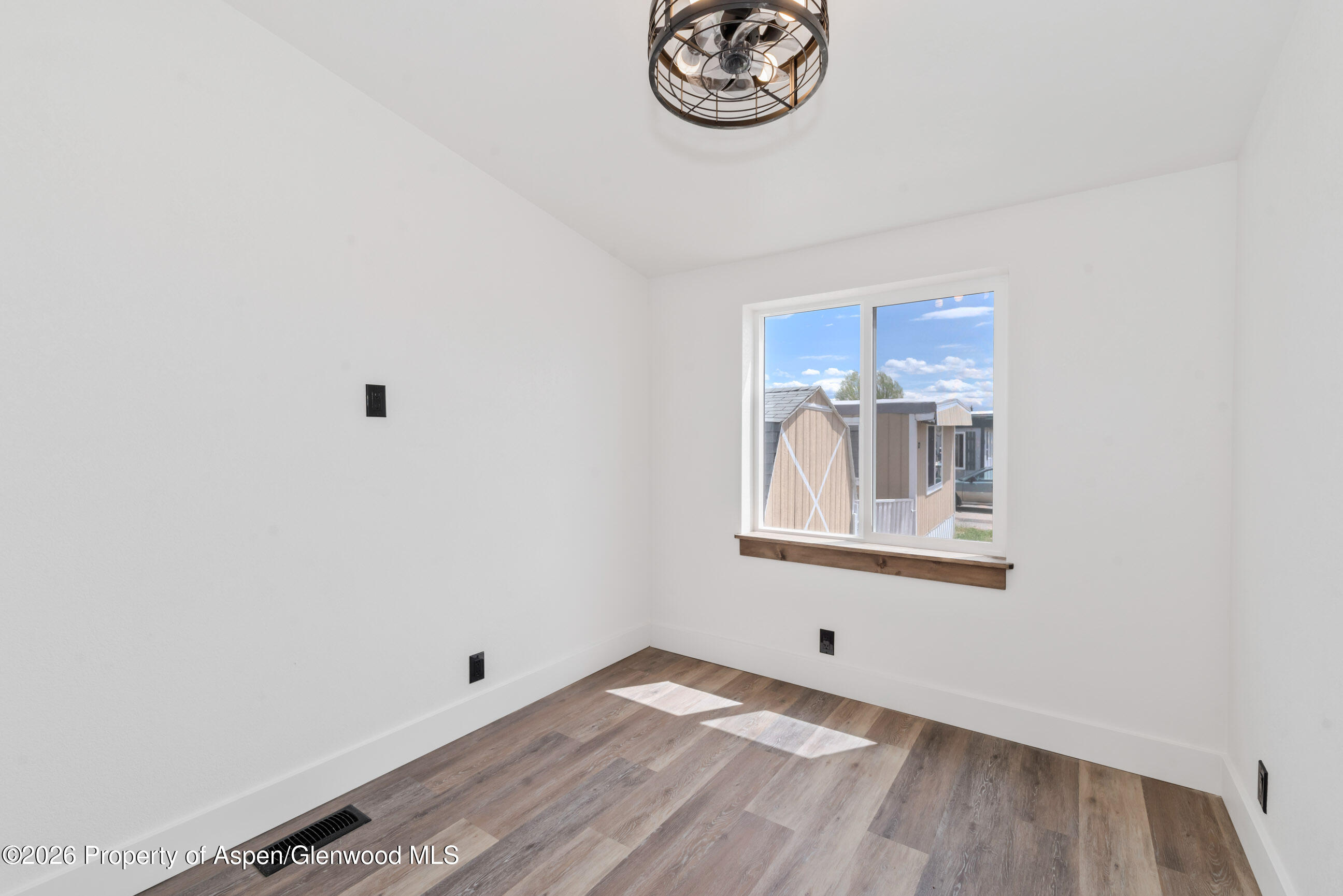 2210 W 3rd Street 11