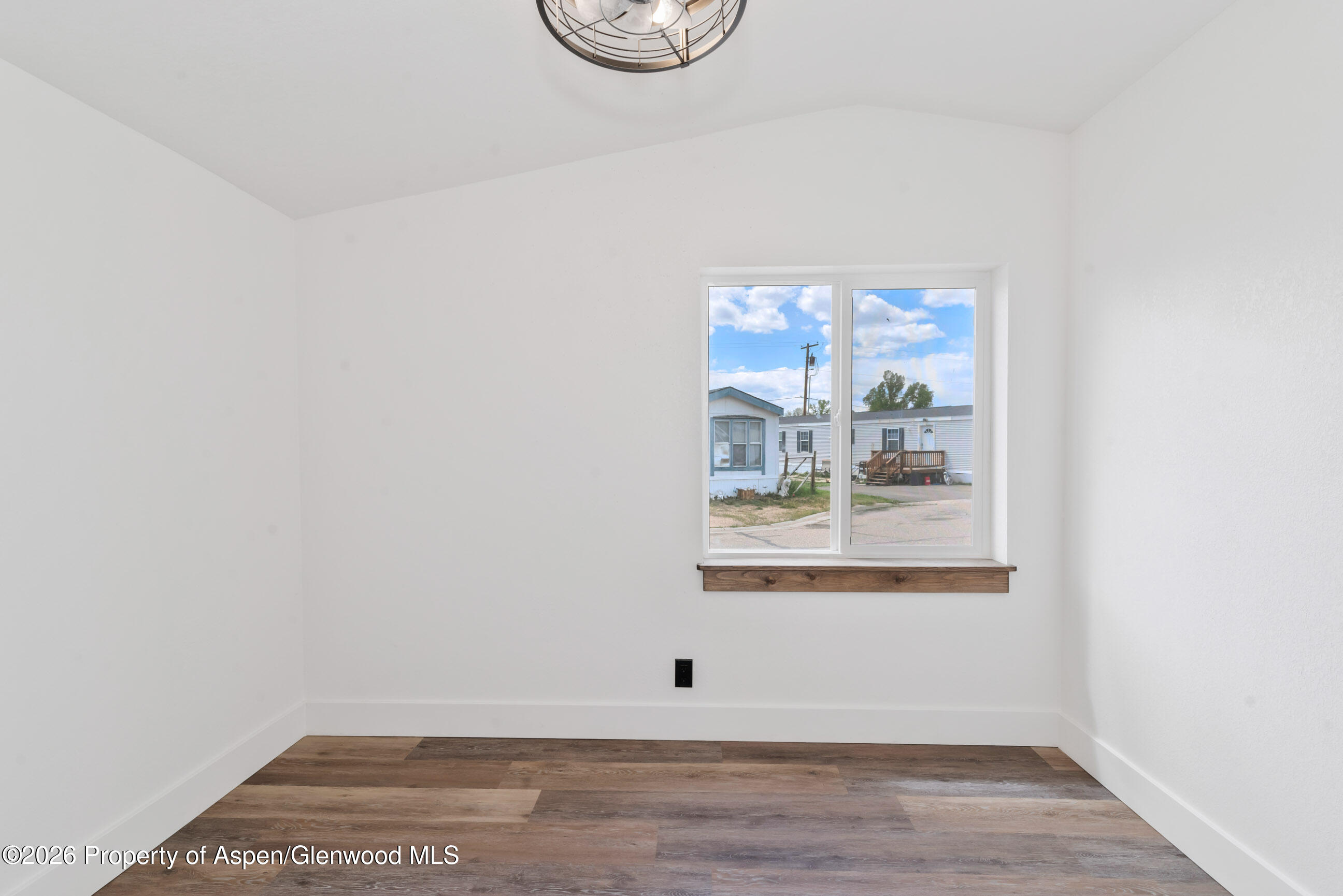 2210 W 3rd Street 11