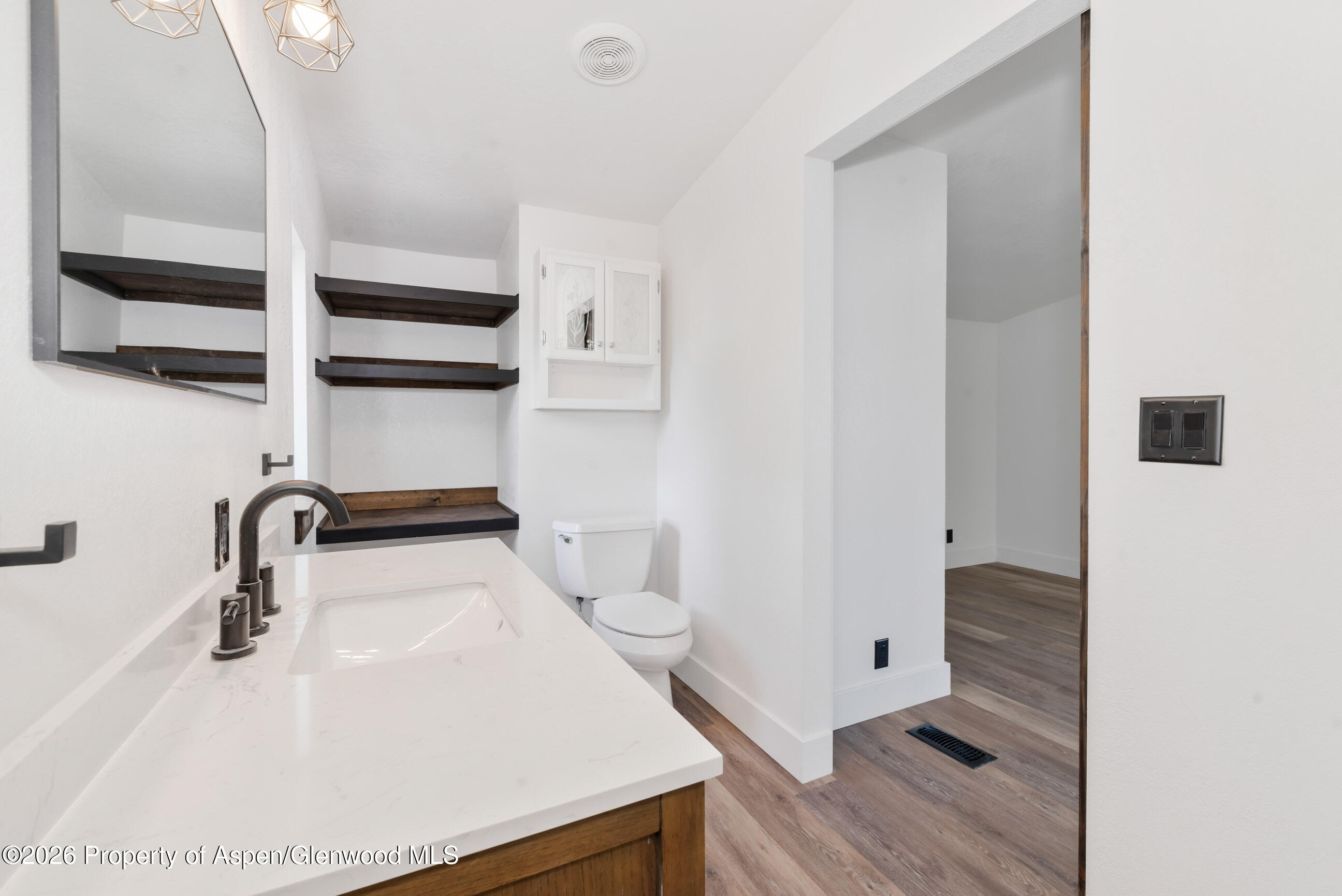 2210 W 3rd Street 11